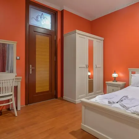 Colorful & Elegant 2bd Flat - Premium By Flat Mаnager *