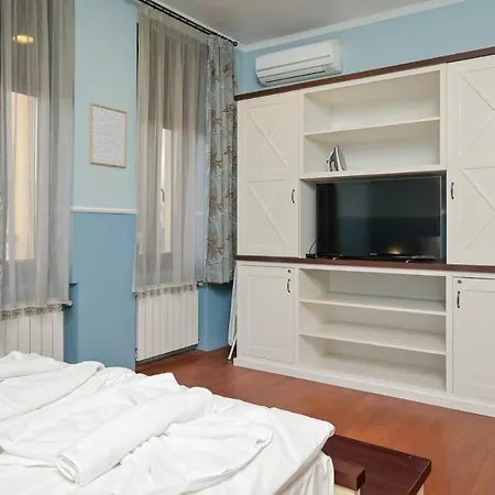 Colorful & Elegant 2bd Flat - Premium By Flat Mаnager Apartman *